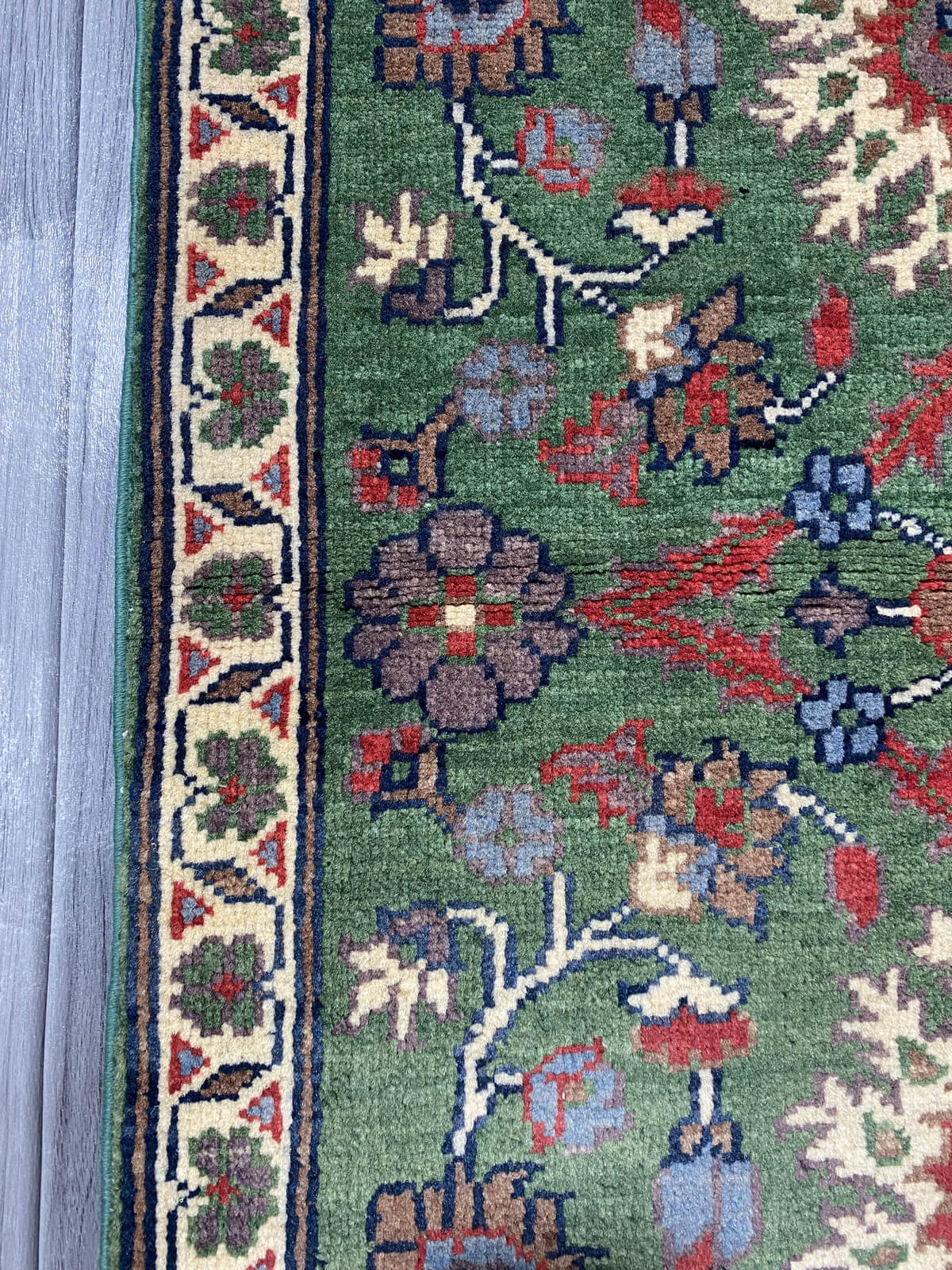 Handmade Chobi  Rug ( 94 CM x 63 CM ) SK#1046