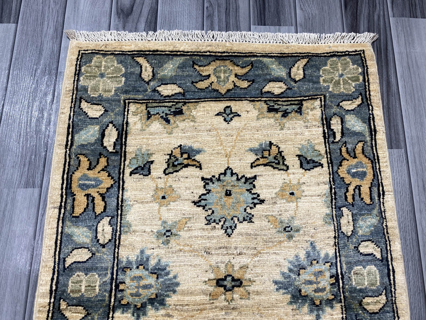 Handmade Chobi  Rug ( 92 CM x 63 CM ) SK#1047