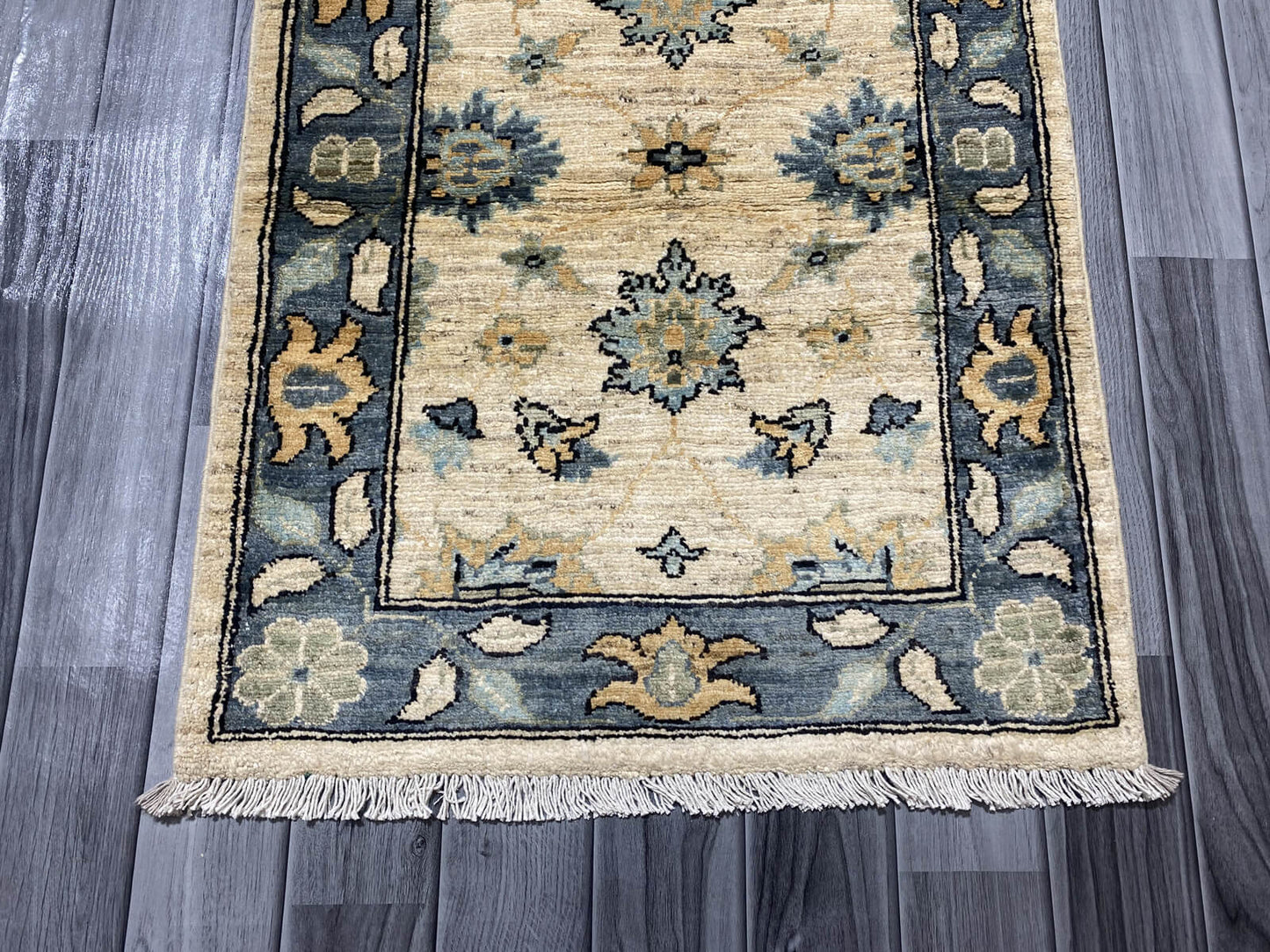 Handmade Chobi  Rug ( 92 CM x 63 CM ) SK#1047