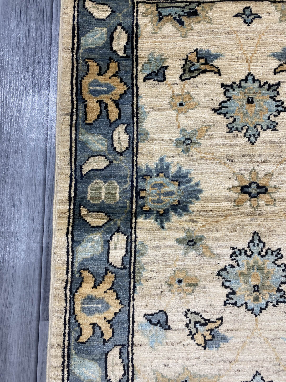 Handmade Chobi  Rug ( 92 CM x 63 CM ) SK#1047