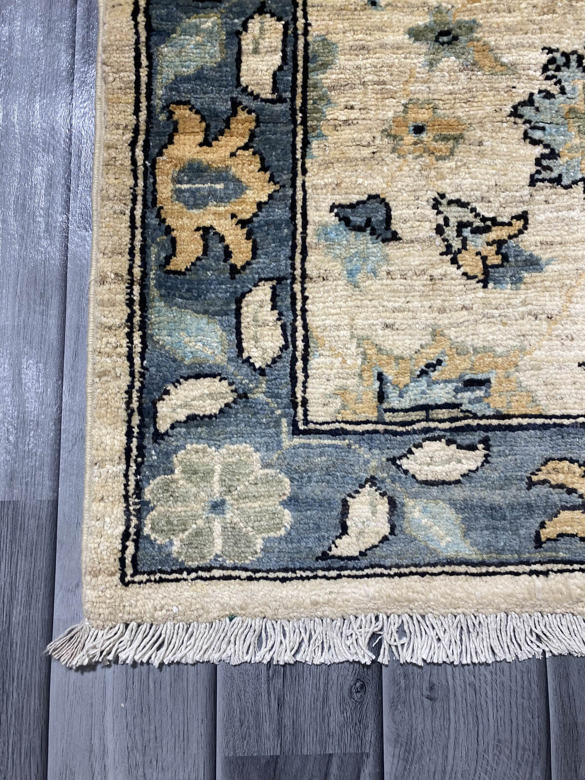 Handmade Chobi  Rug ( 92 CM x 63 CM ) SK#1047