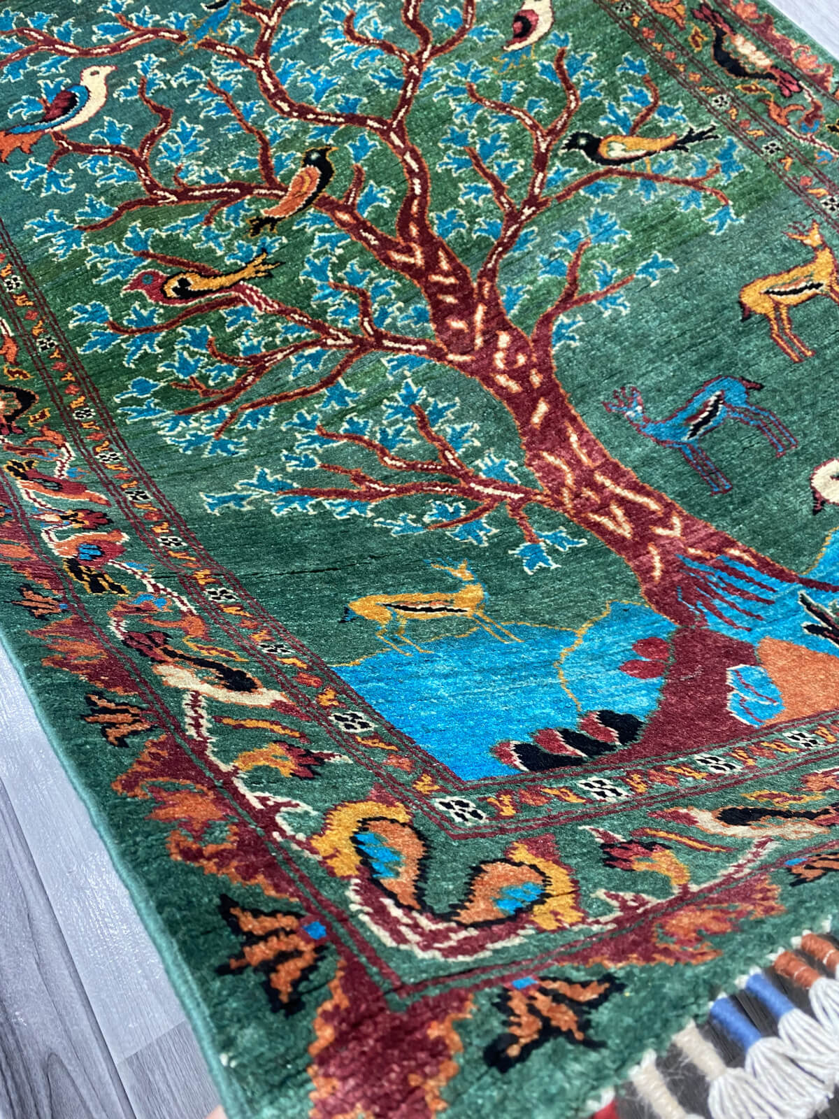 Handmade Chobi Pictorial Wool Rug  ( 180 CM x 120 CM ) SK#1056