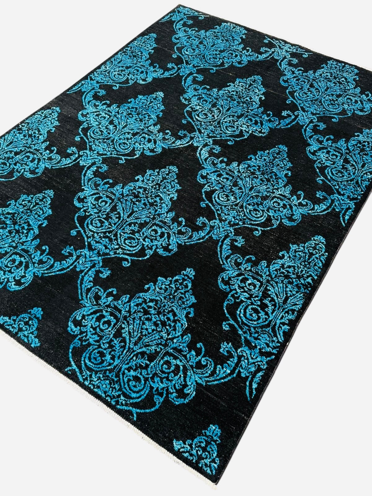 Hand Knotted Modern Wool Rug  240 CM x 171 CM SK# 2027