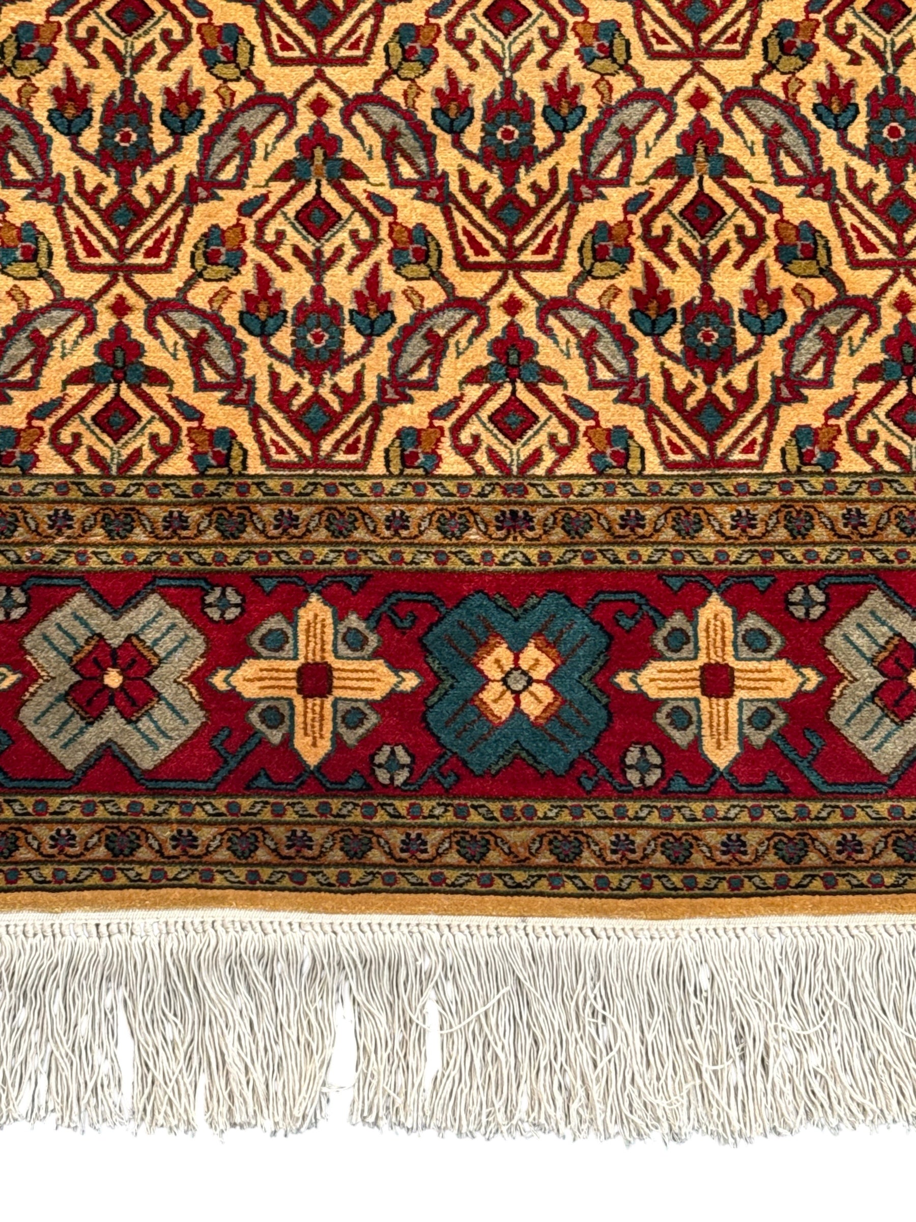 Hand Woven Kashmiri Silk Rug 120 CM x 80 CM SK#3000 (Copy)