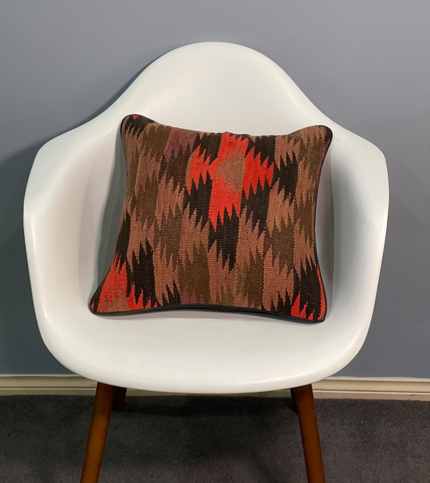 Traditional Cushion Cover 40cm X 40cm AF#400
