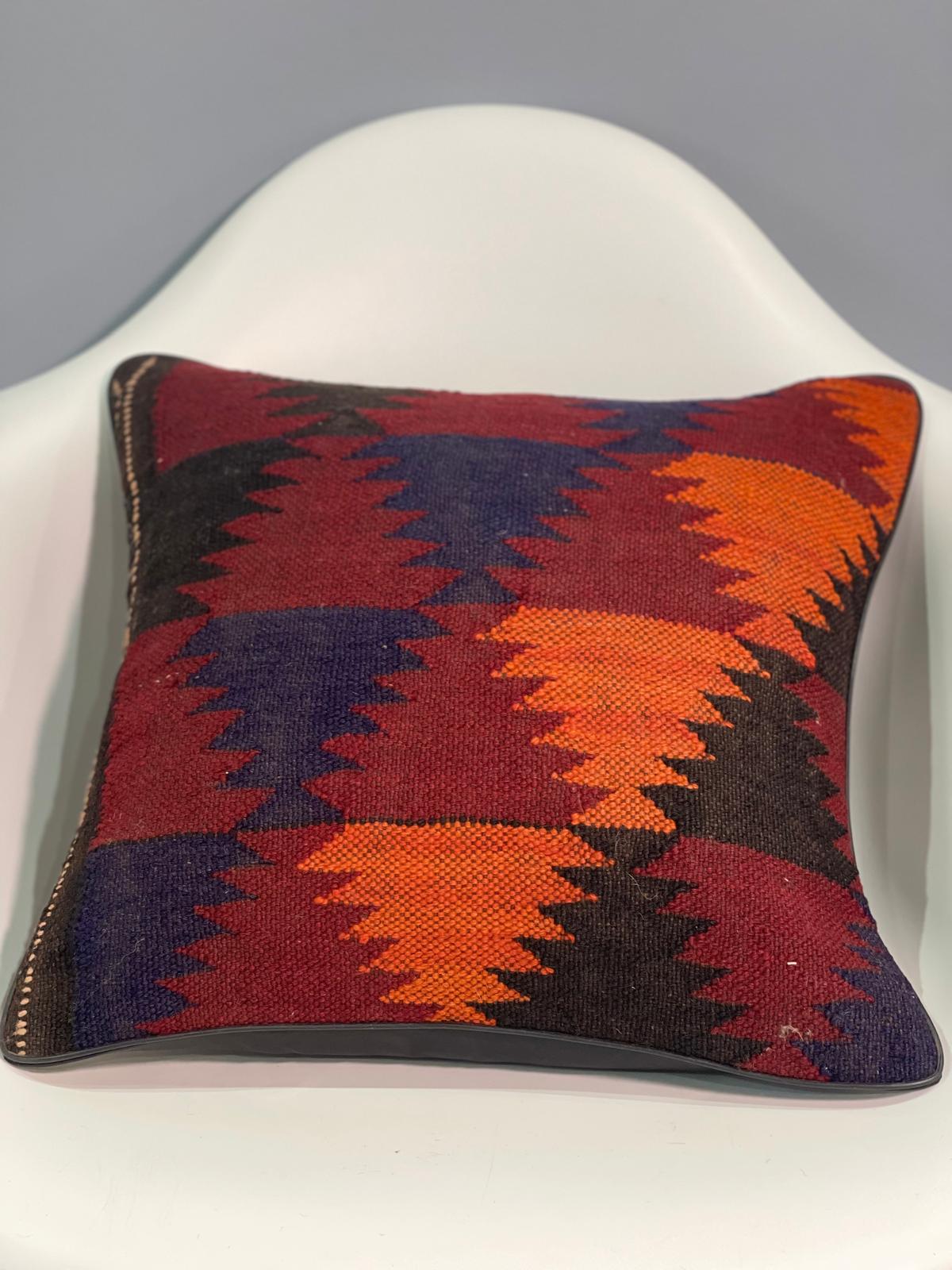 Traditional Cushion Cover 40cm X 40cm AF#425