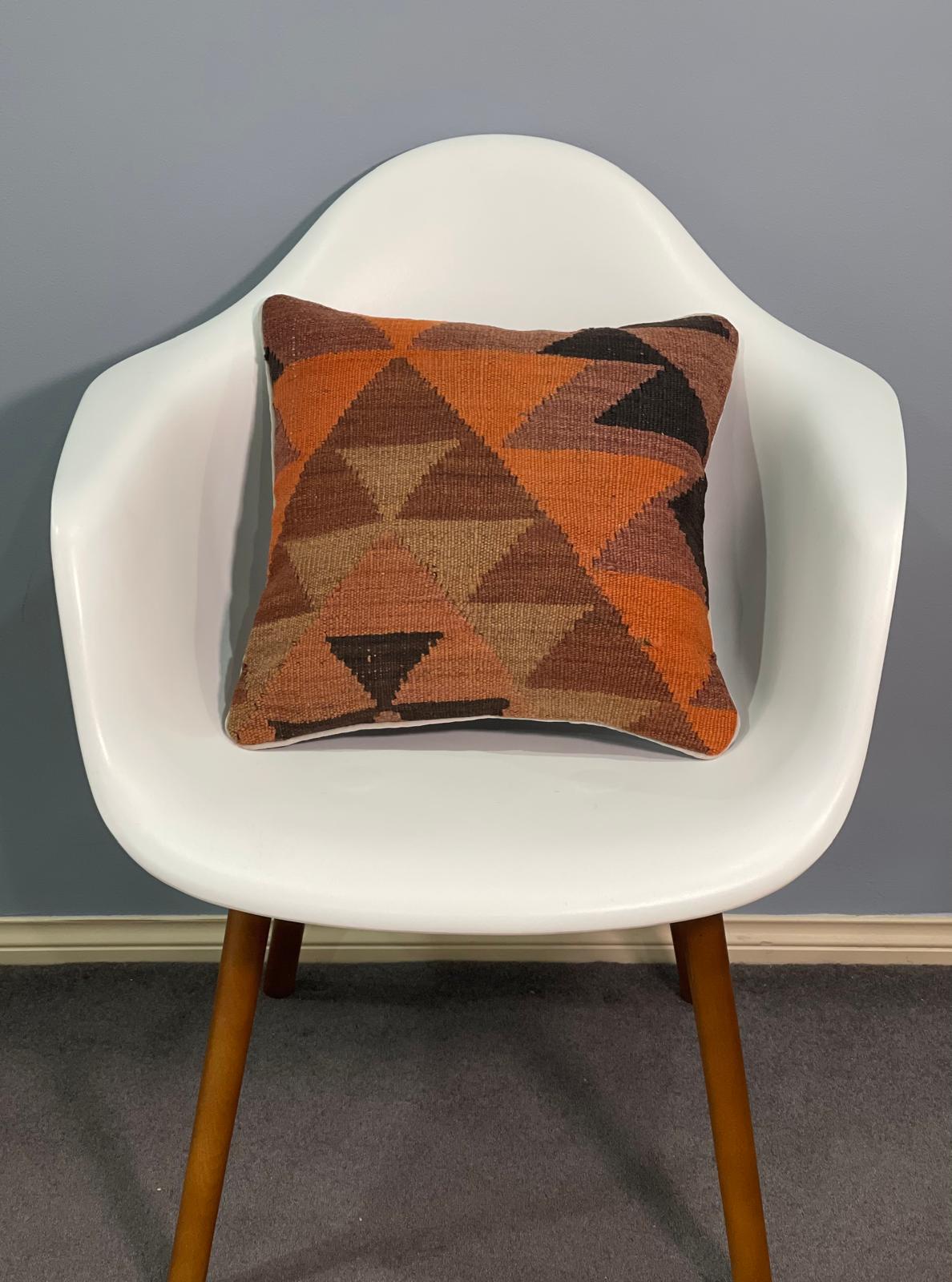 Traditional Cushion Cover 40cm X 40cm AF#432