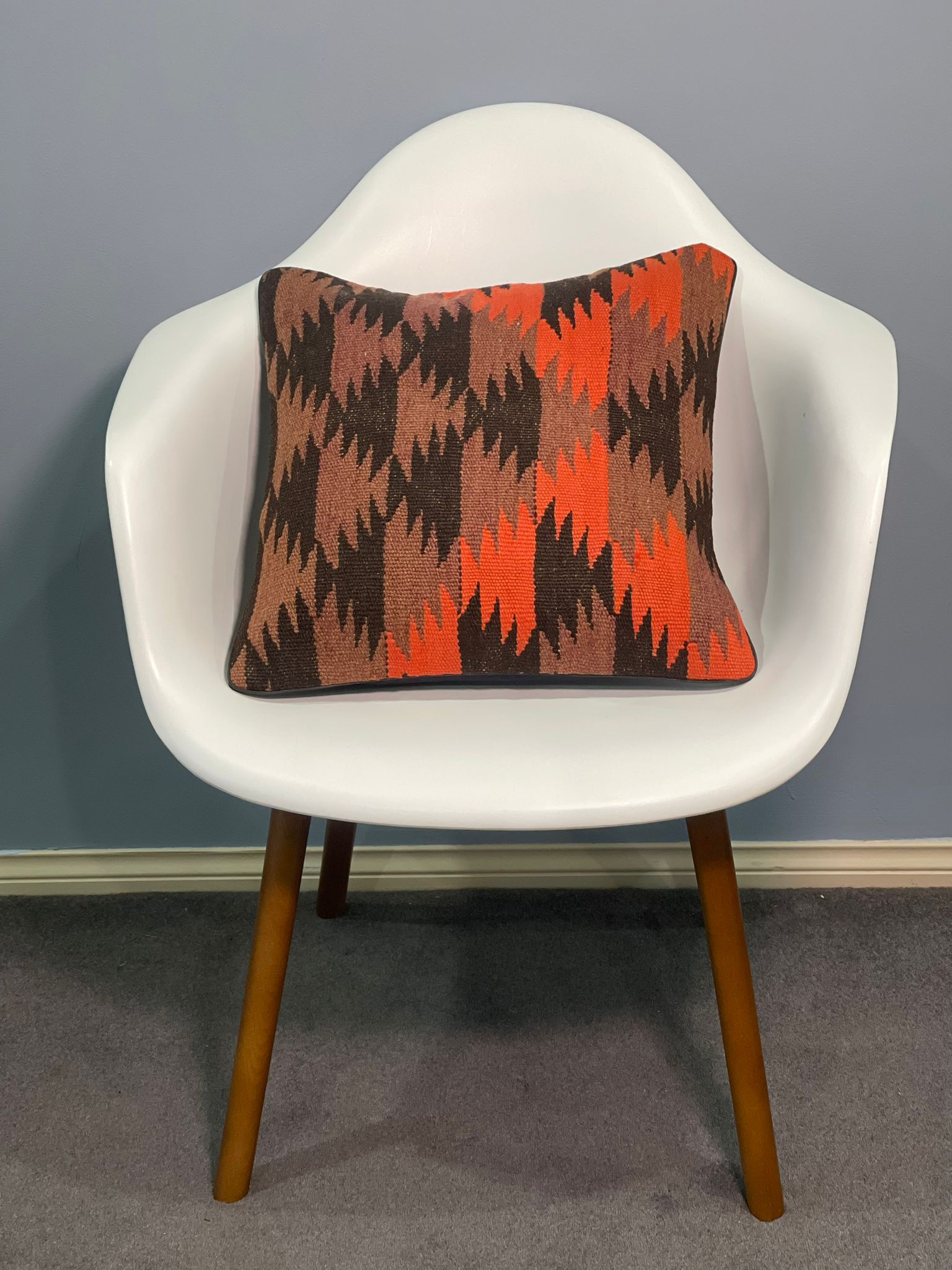 Traditional Cushion Cover 40cm X 40cm AF#463