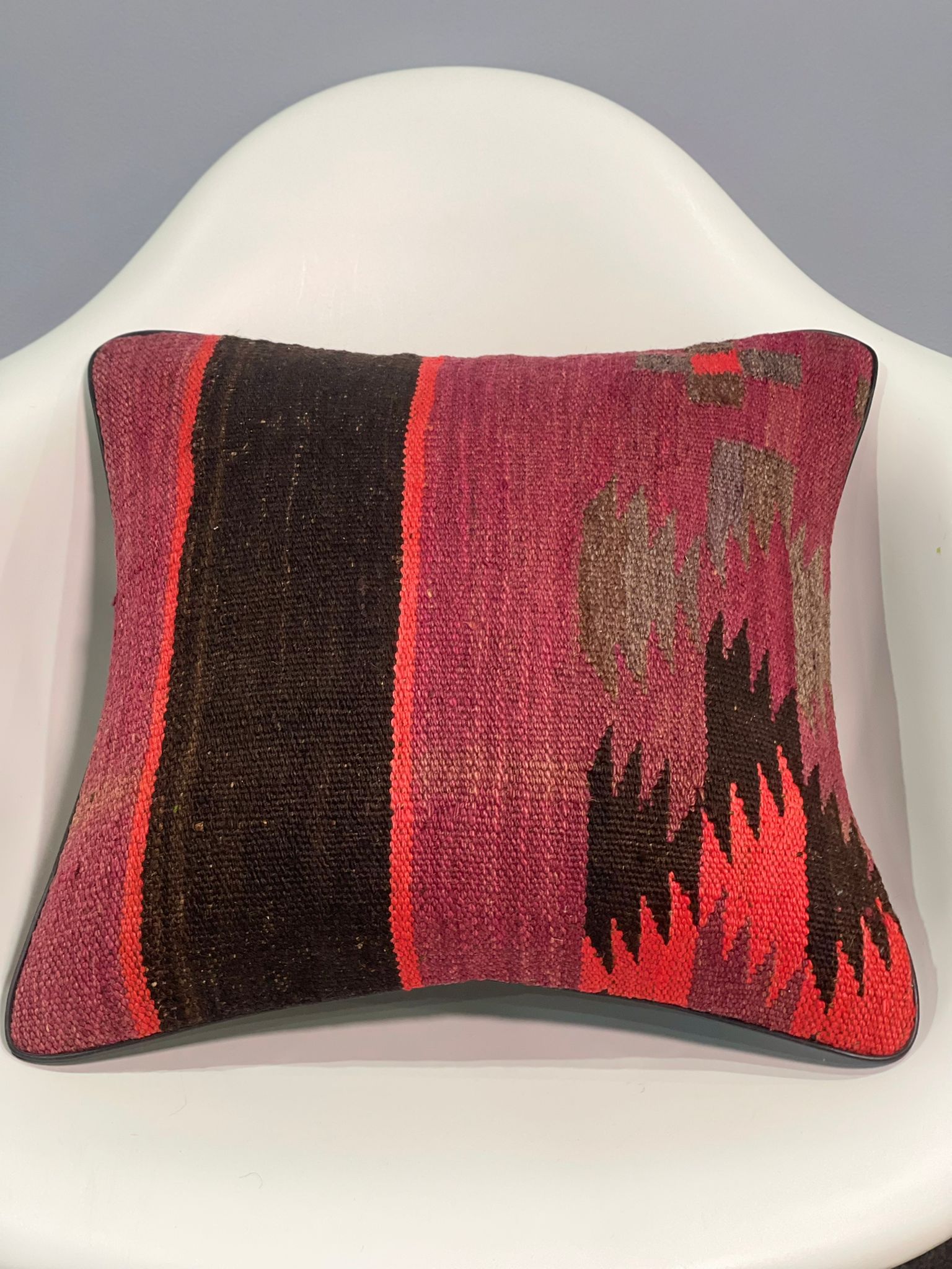 Traditional Cushion Cover 45cm X 45cm AF#464