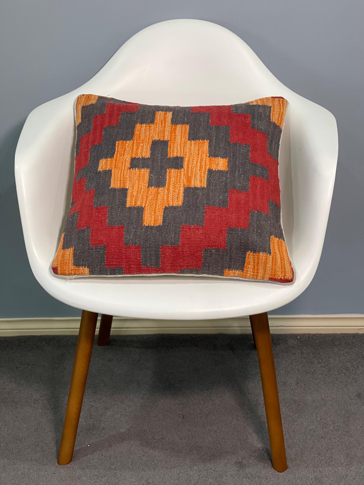Traditional Cushion Cover 50cm X 50cm AF#470