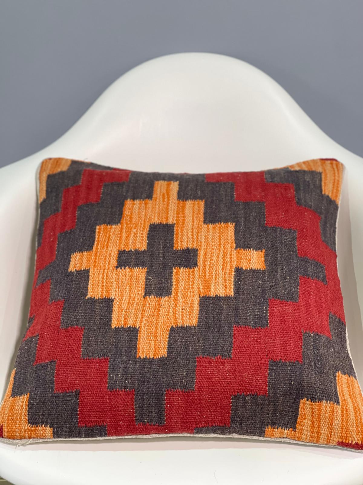 Traditional Cushion Cover 50cm X 50cm AF#470