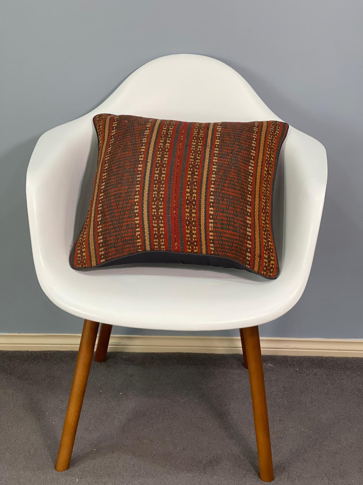 Traditional Cushion Cover 40cm X 40cm AF#486