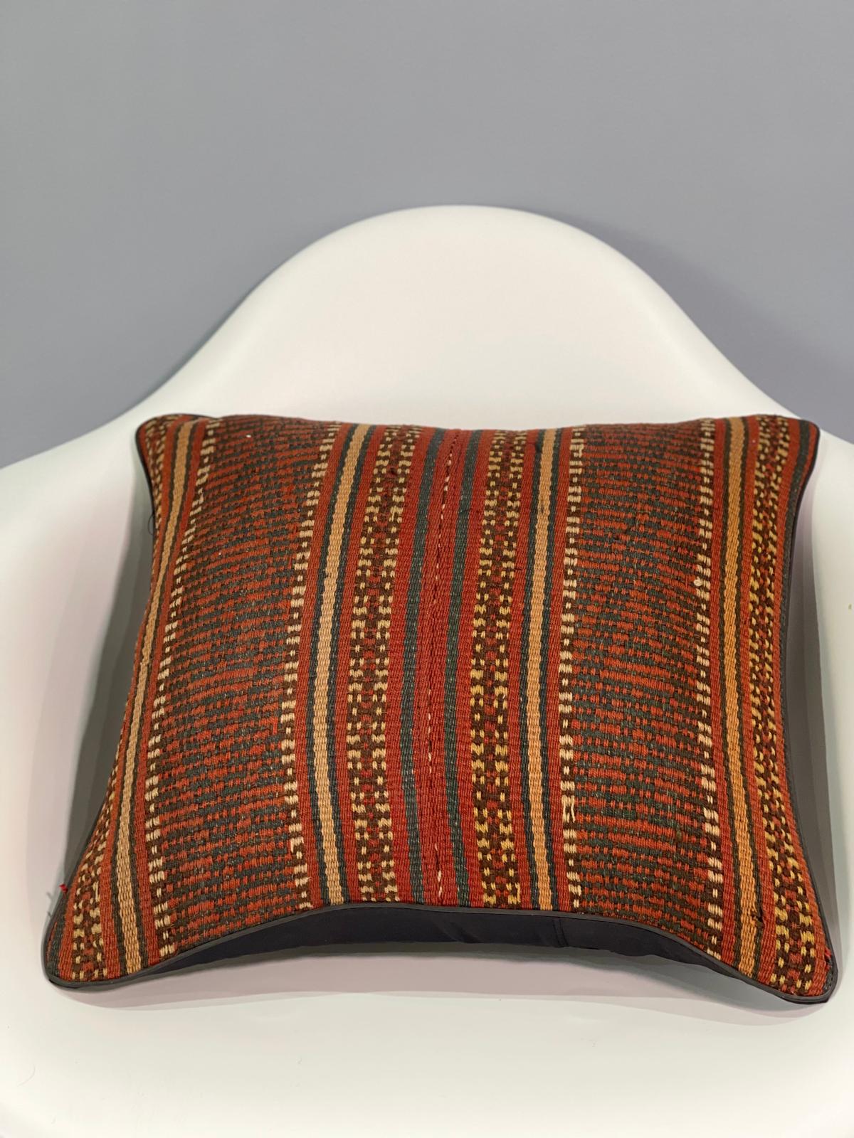 Traditional Cushion Cover 40cm X 40cm AF#486