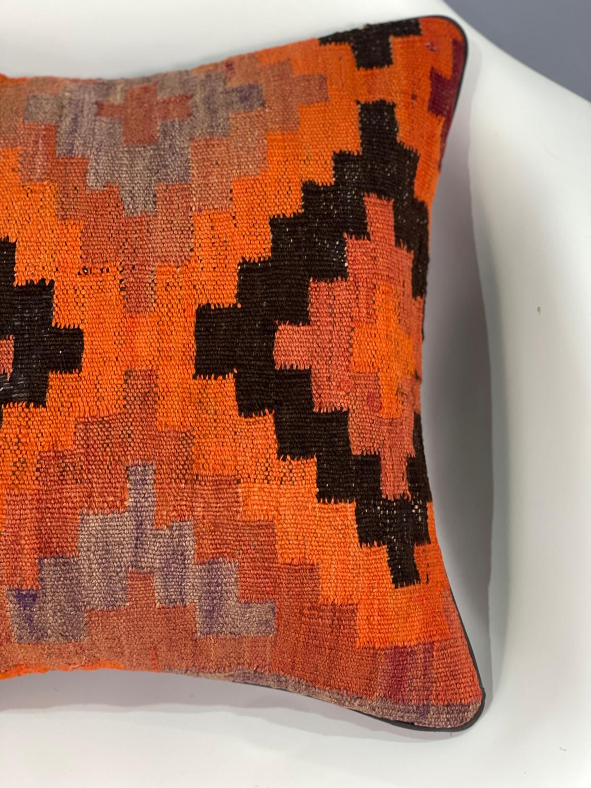 Traditional Cushion Cover 40cm X 40cm AF#488