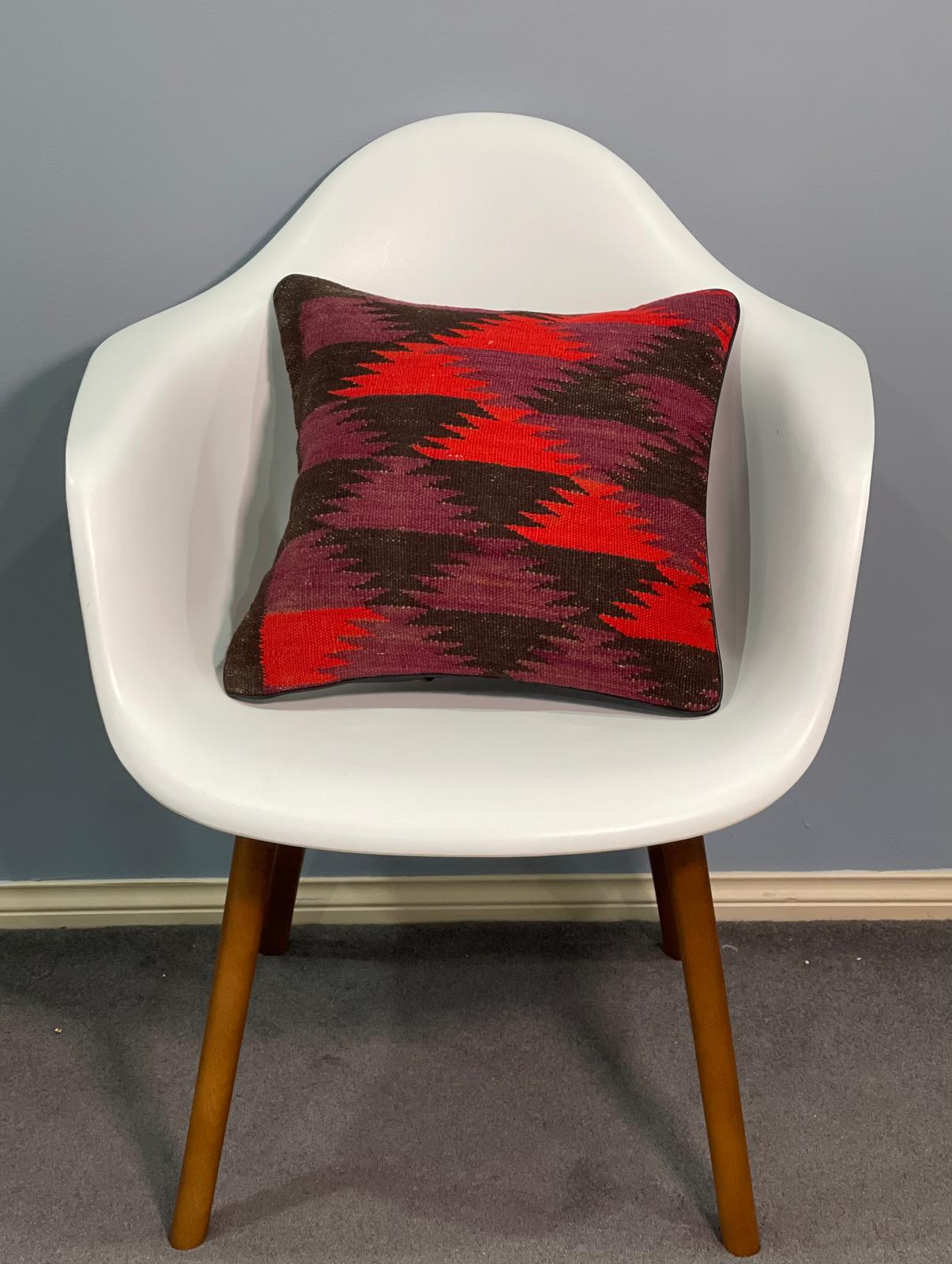Traditional Cushion Cover 40cm X 40cm AF#498