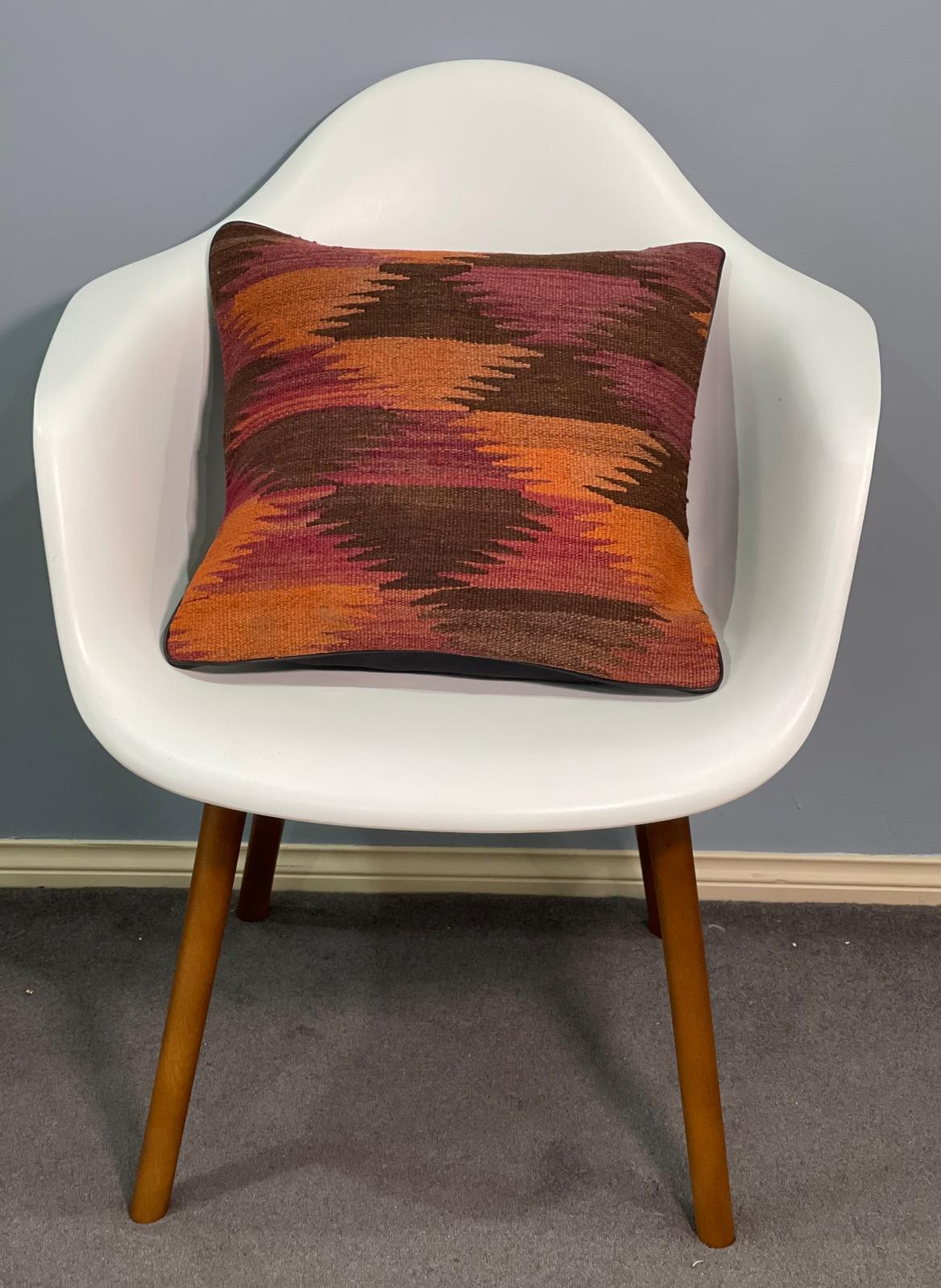 Traditional Cushion Cover 45cm X 45cm AF#499