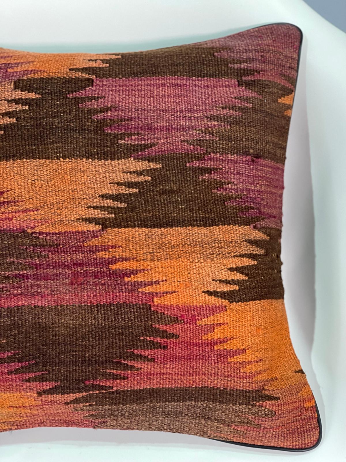 Traditional Cushion Cover 45cm X 45cm AF#499