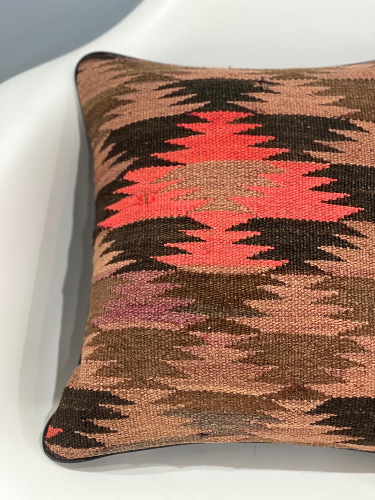 Traditional Cushion Cover 40cm X 40cm AF#600