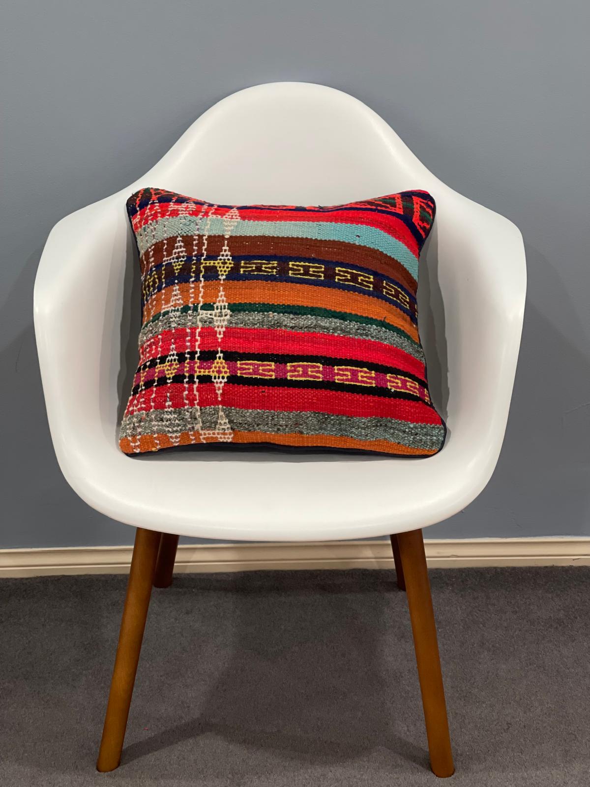 Traditional Cushion Cover 45cm X 45cm AF#601