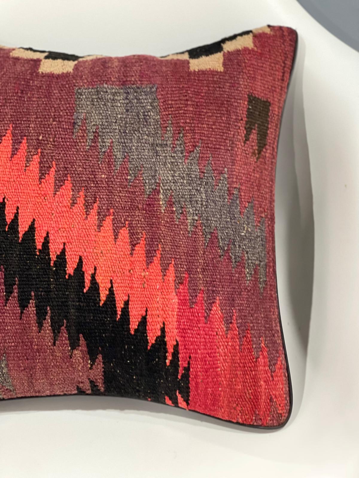 Traditional Cushion Cover 45cm X 45cm AF#603
