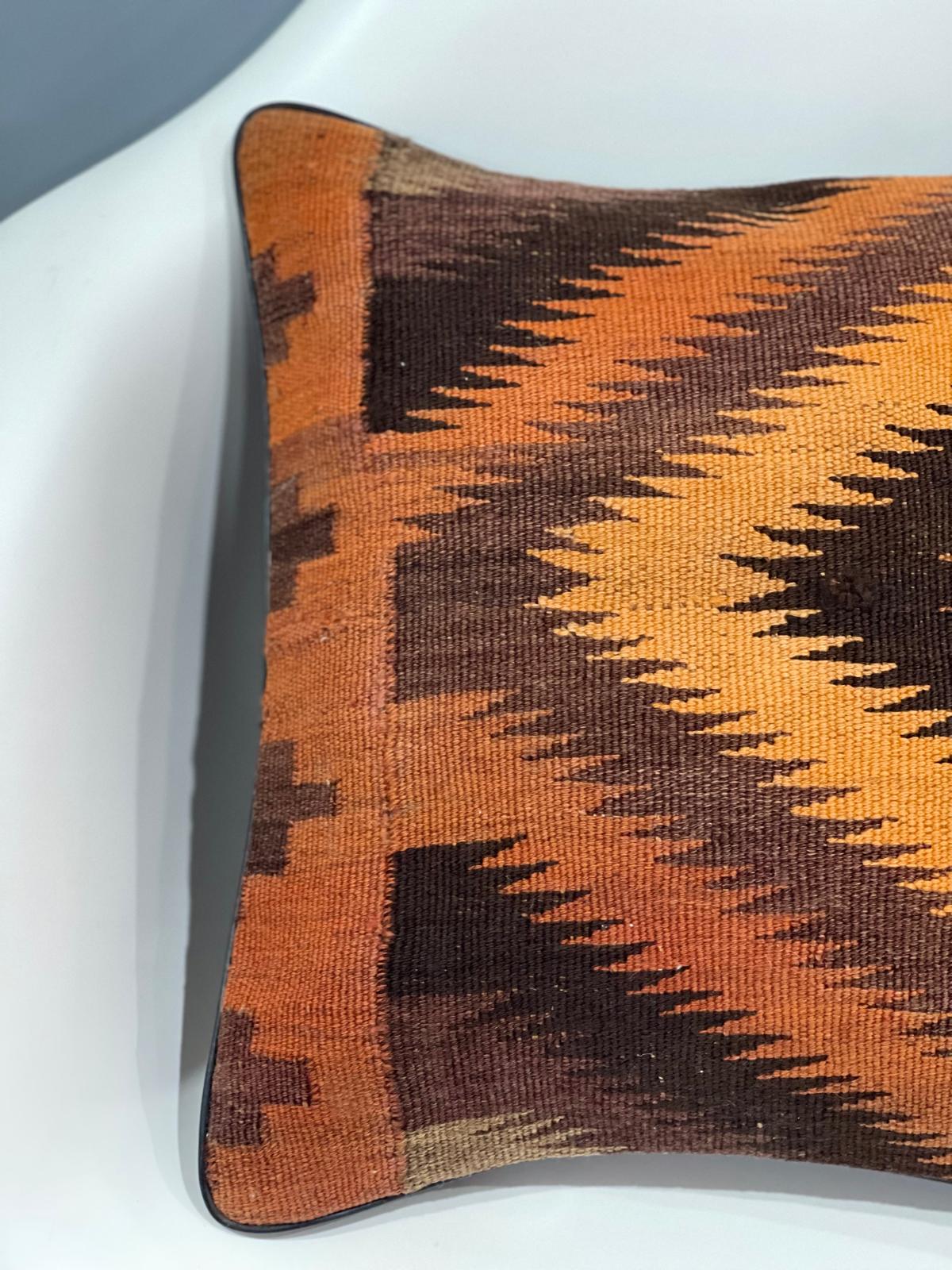 Traditional Cushion Cover 45cm X 45cm AF#607
