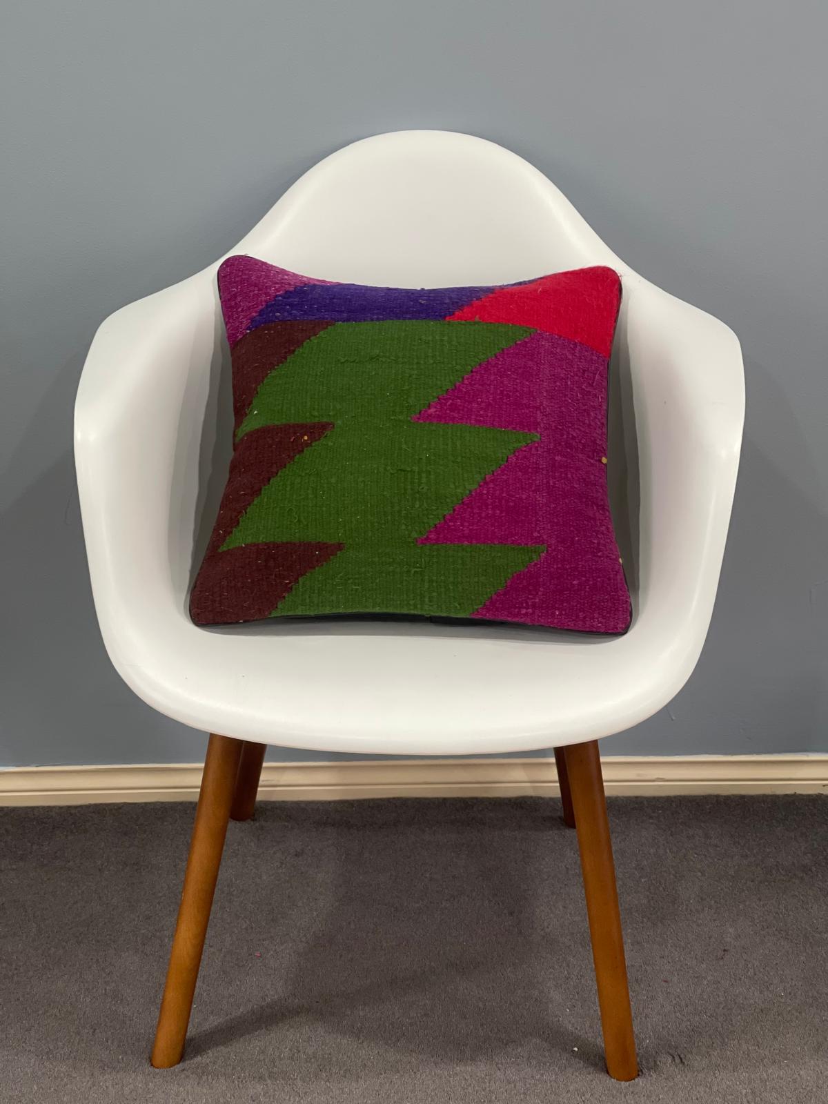 Traditional Cushion Cover 45cm X 45cm AF#614