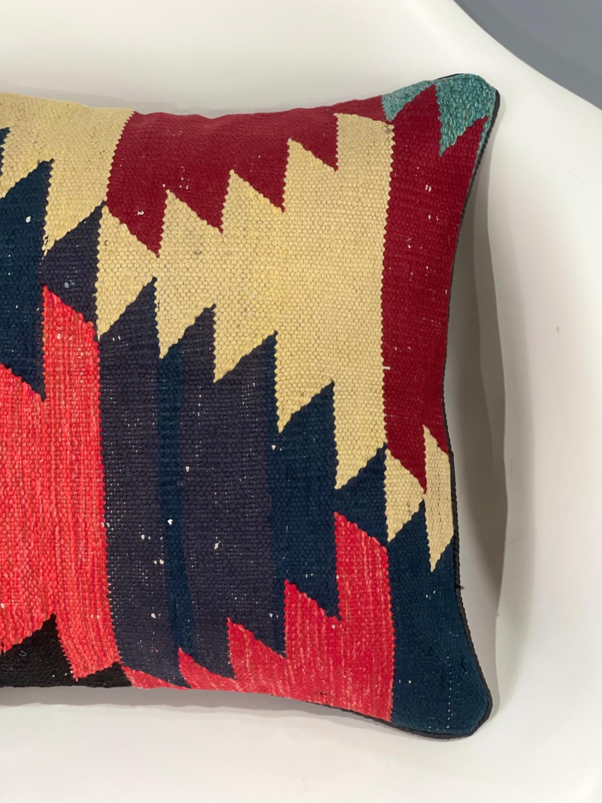 Traditional Cushion Cover 40cm X 40cm AF#617