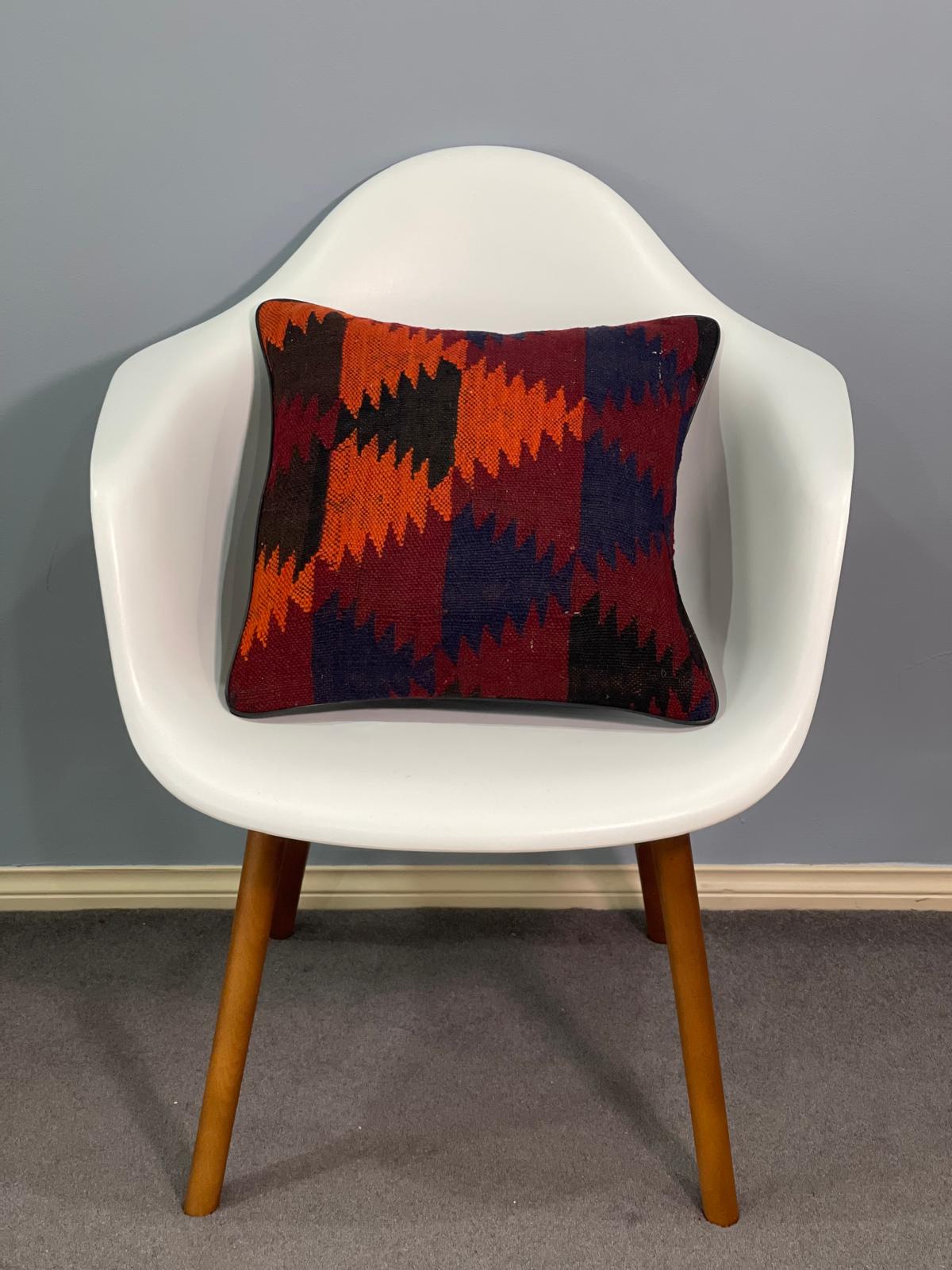 Traditional Design Cushion Cover 40 CM x 40 CM AF#438