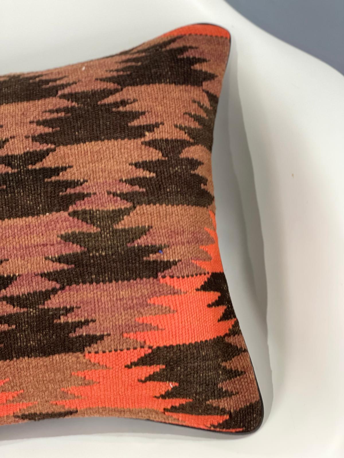 Traditional Cushion Cover 40cm X 40cm AF#628