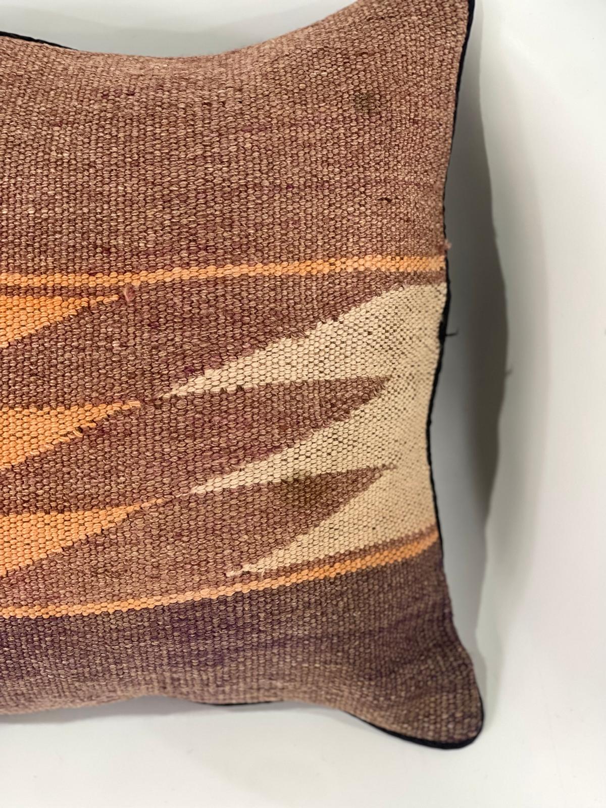 Traditional Cushion Cover 40cm X 40cm AF#634