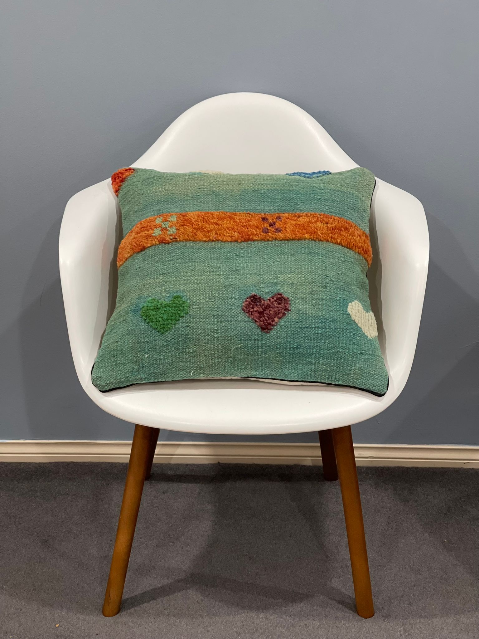 Modern Design Cushion Cover 50 CM x 50 CM AF#665