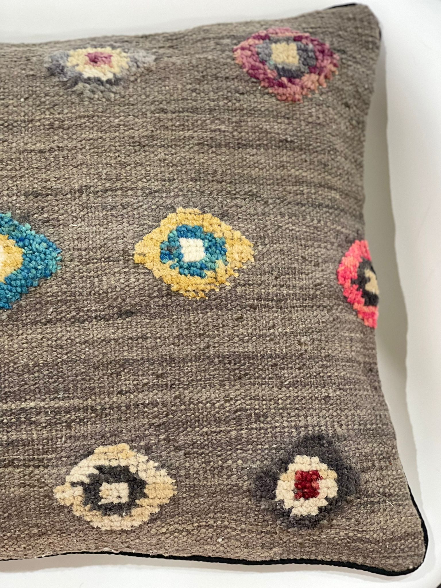 Modern Design Cushion Cover 45 CM x 45 CM AF#665