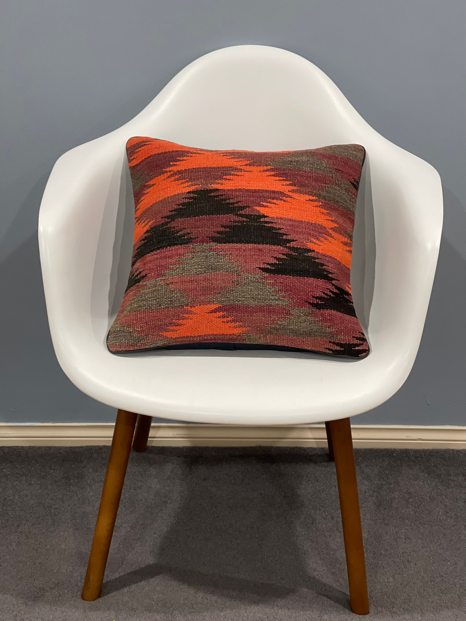Traditional Cushion Cover 40cm X 40cm AF#648