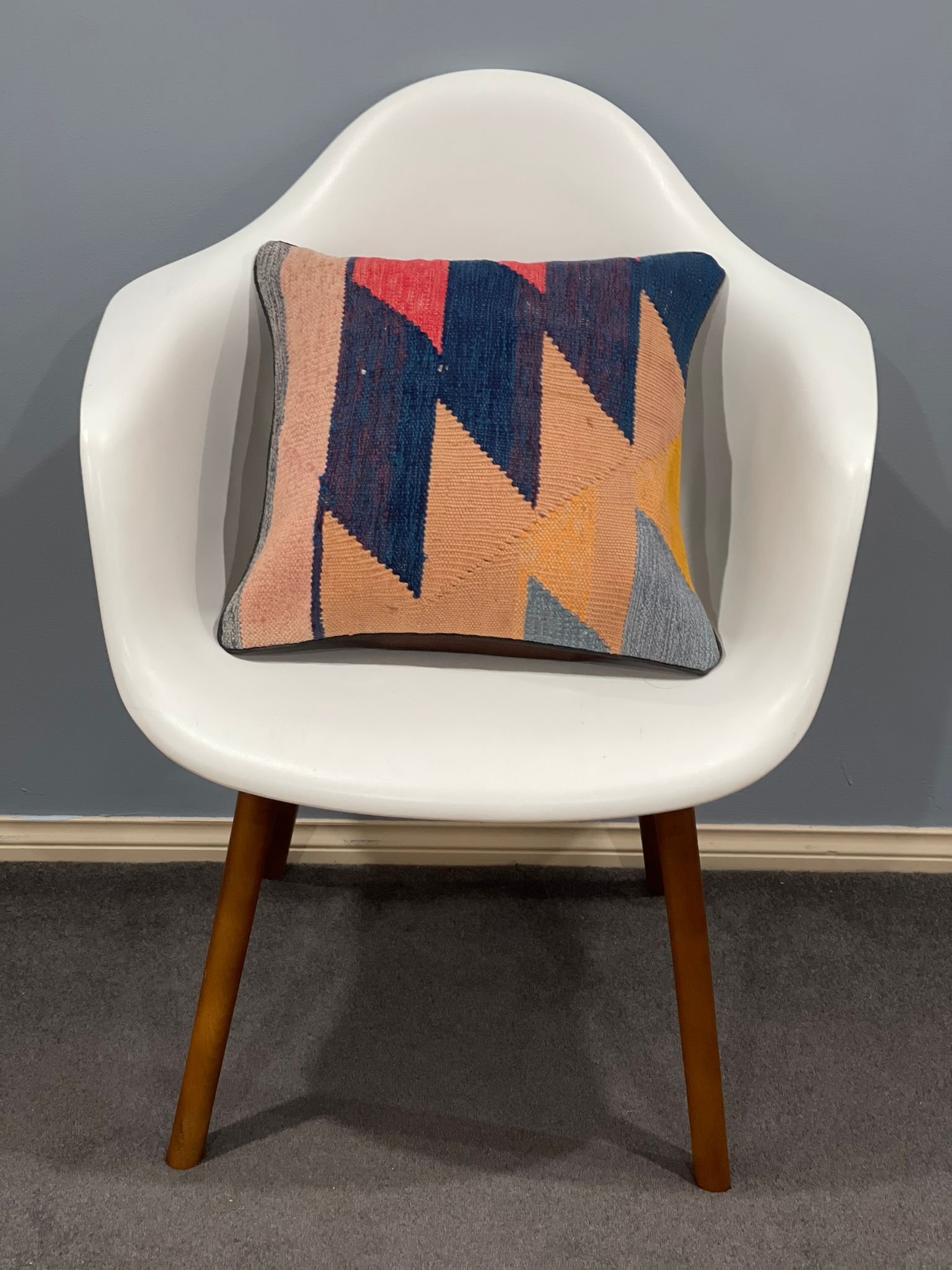 Traditional Cushion Cover 40cm X 40cm AF#649