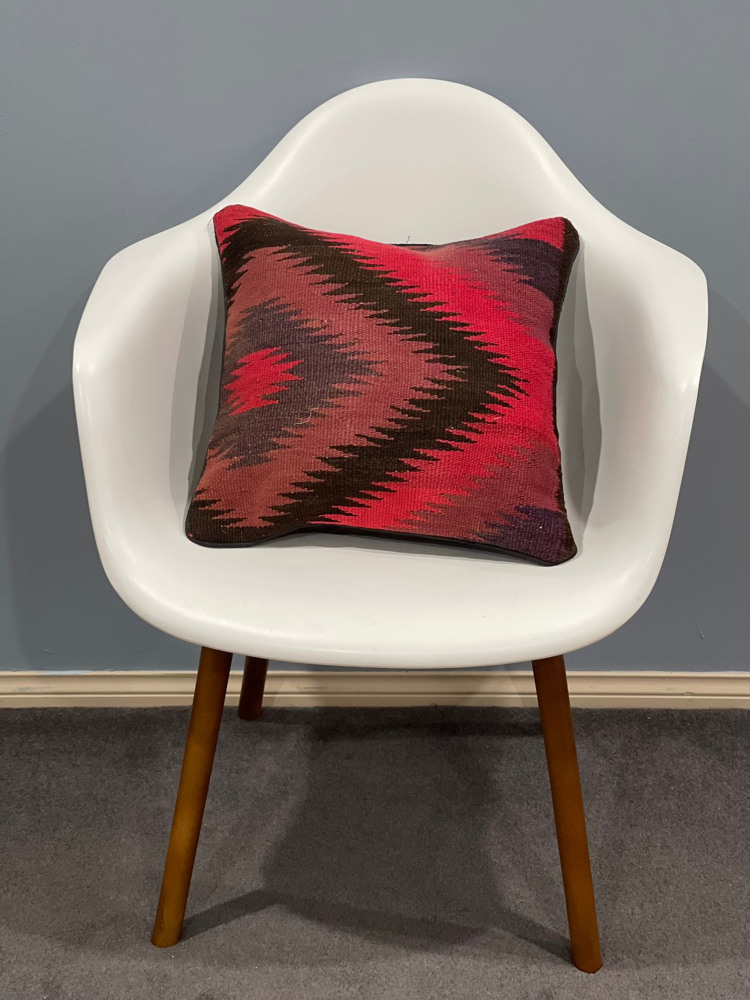 Traditional Cushion Cover 40cm X 40cm AF#652