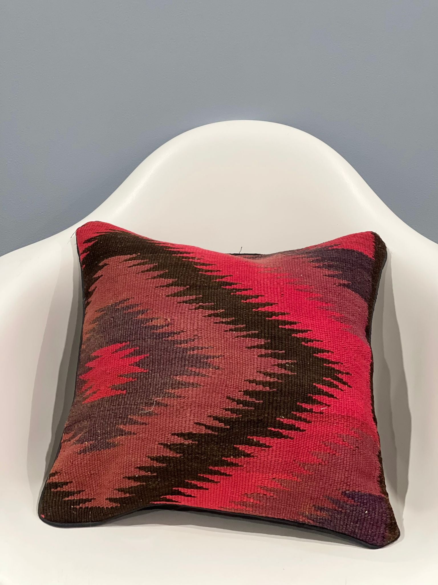 Traditional Cushion Cover 40cm X 40cm AF#652