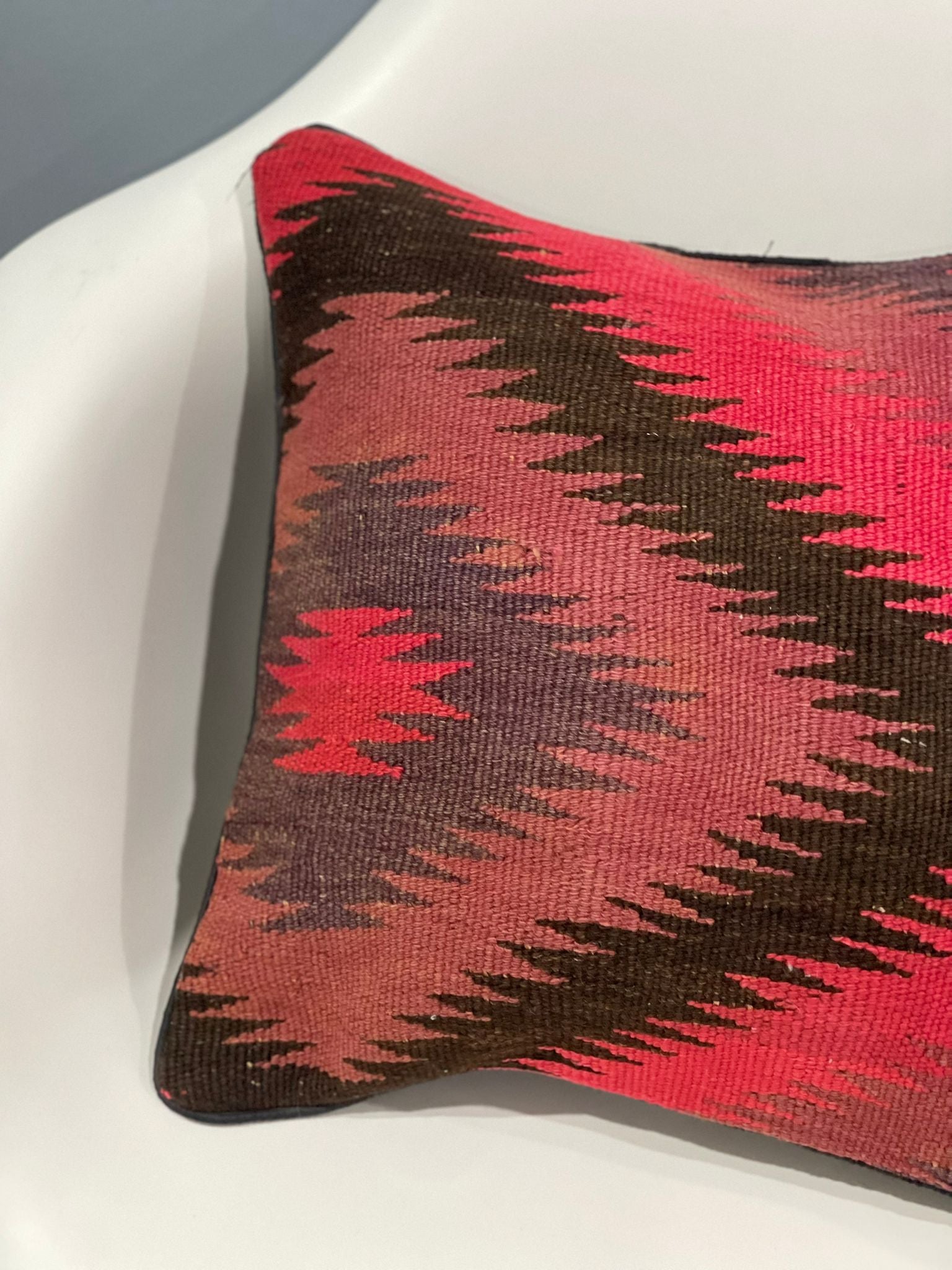 Traditional Cushion Cover 40cm X 40cm AF#652