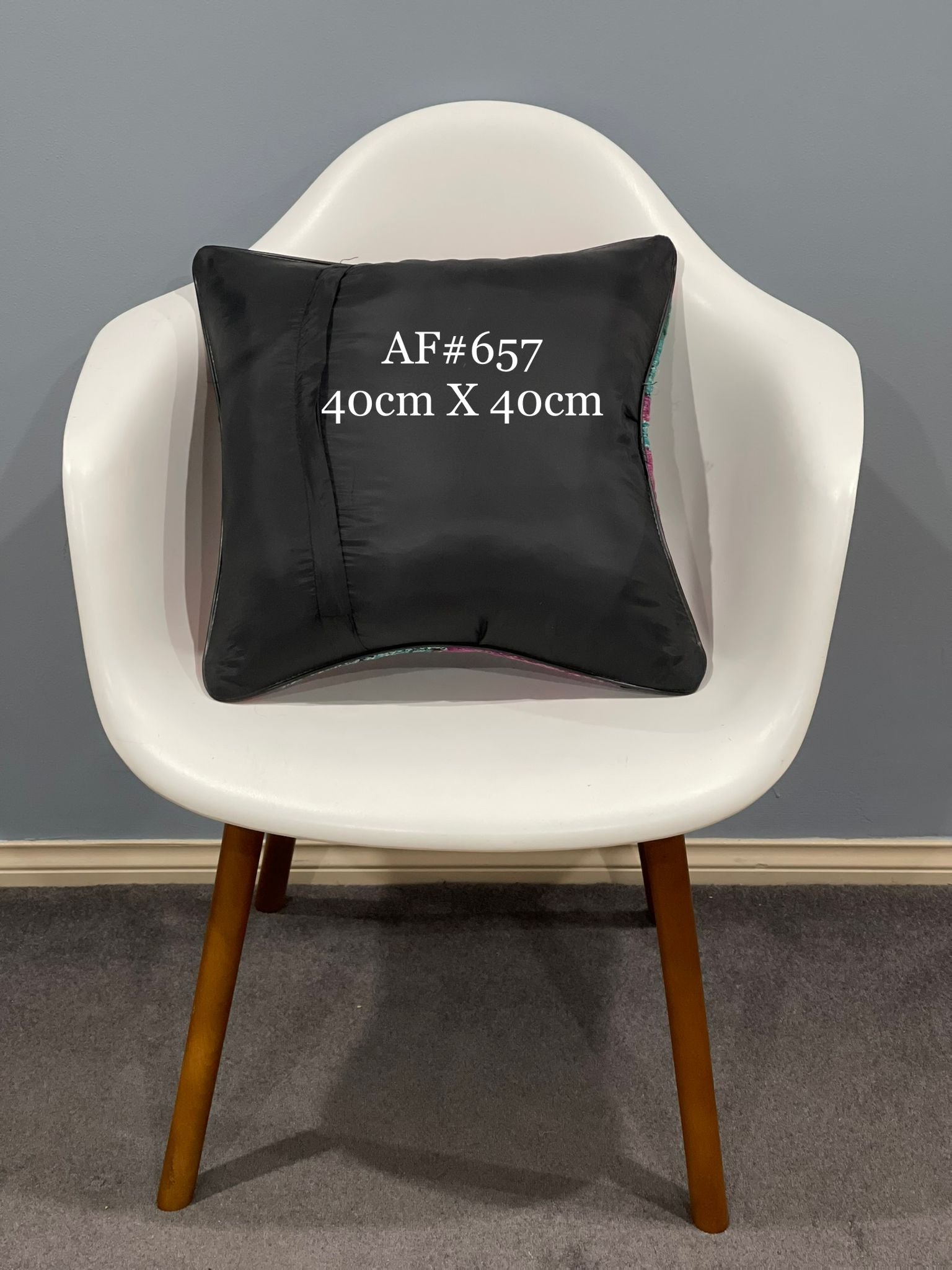 Traditional Cushion Cover 40cm X 40cm AF#657