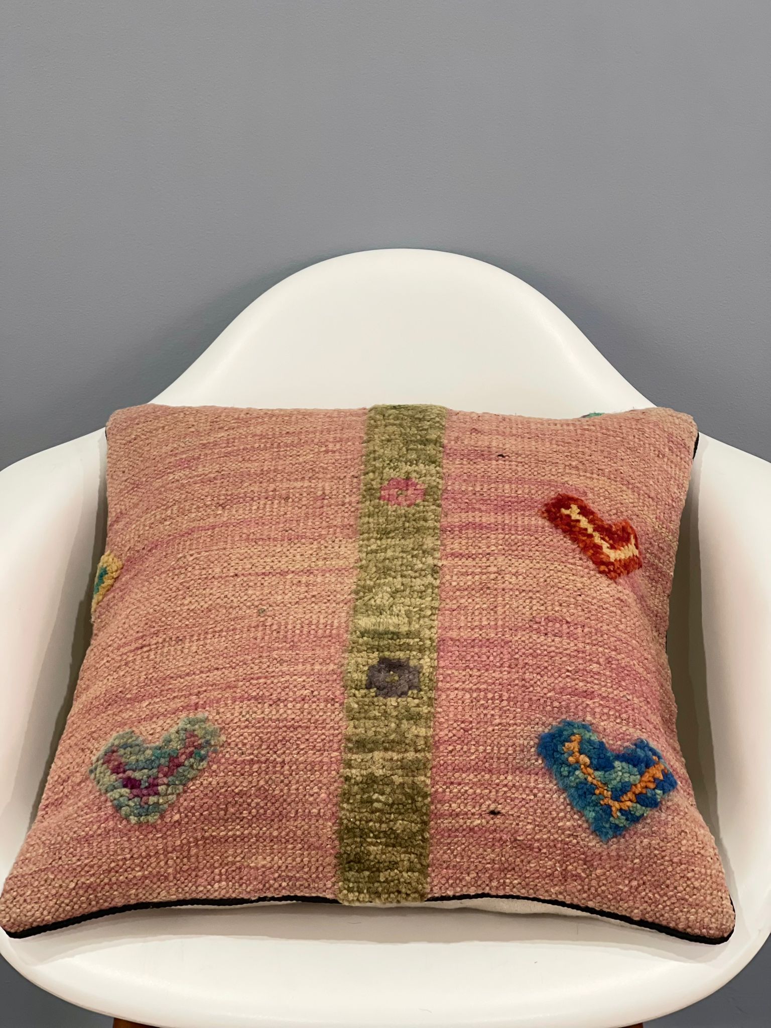Modern Design Cushion Cover 50 CM x 50 CM AF#658