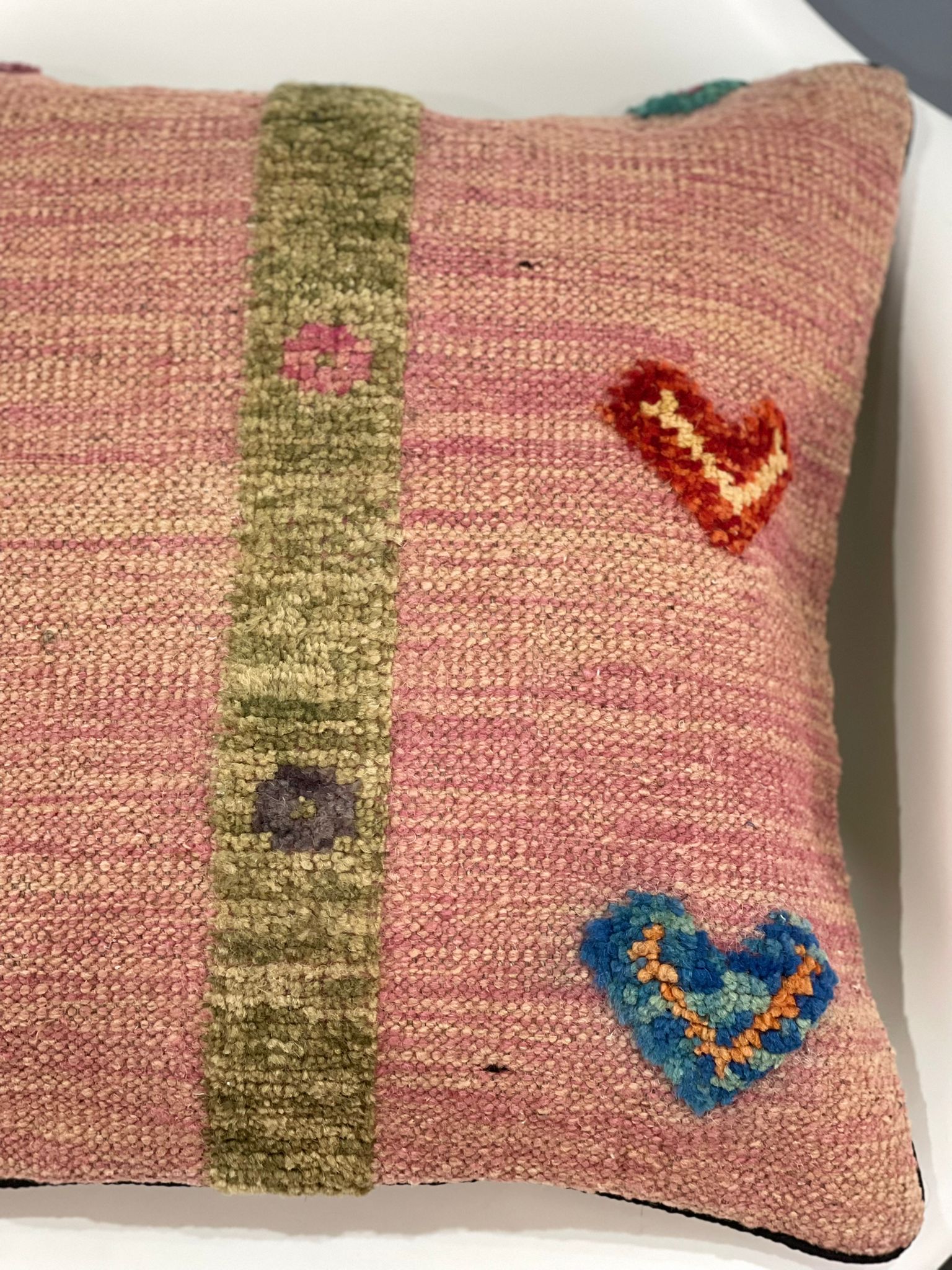 Modern Design Cushion Cover 50 CM x 50 CM AF#658