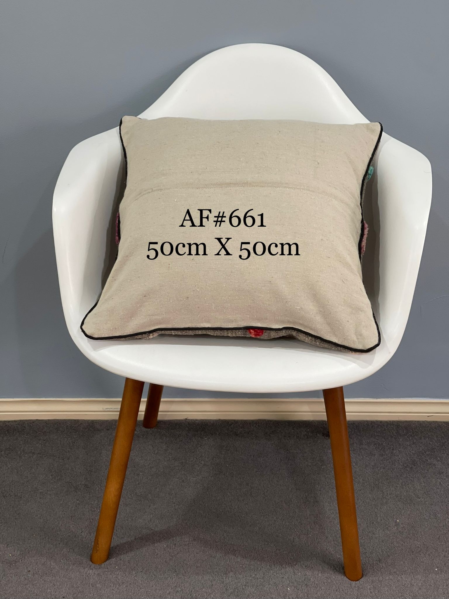 Modern Design Cushion Cover 50 CM x 50 CM AF#661