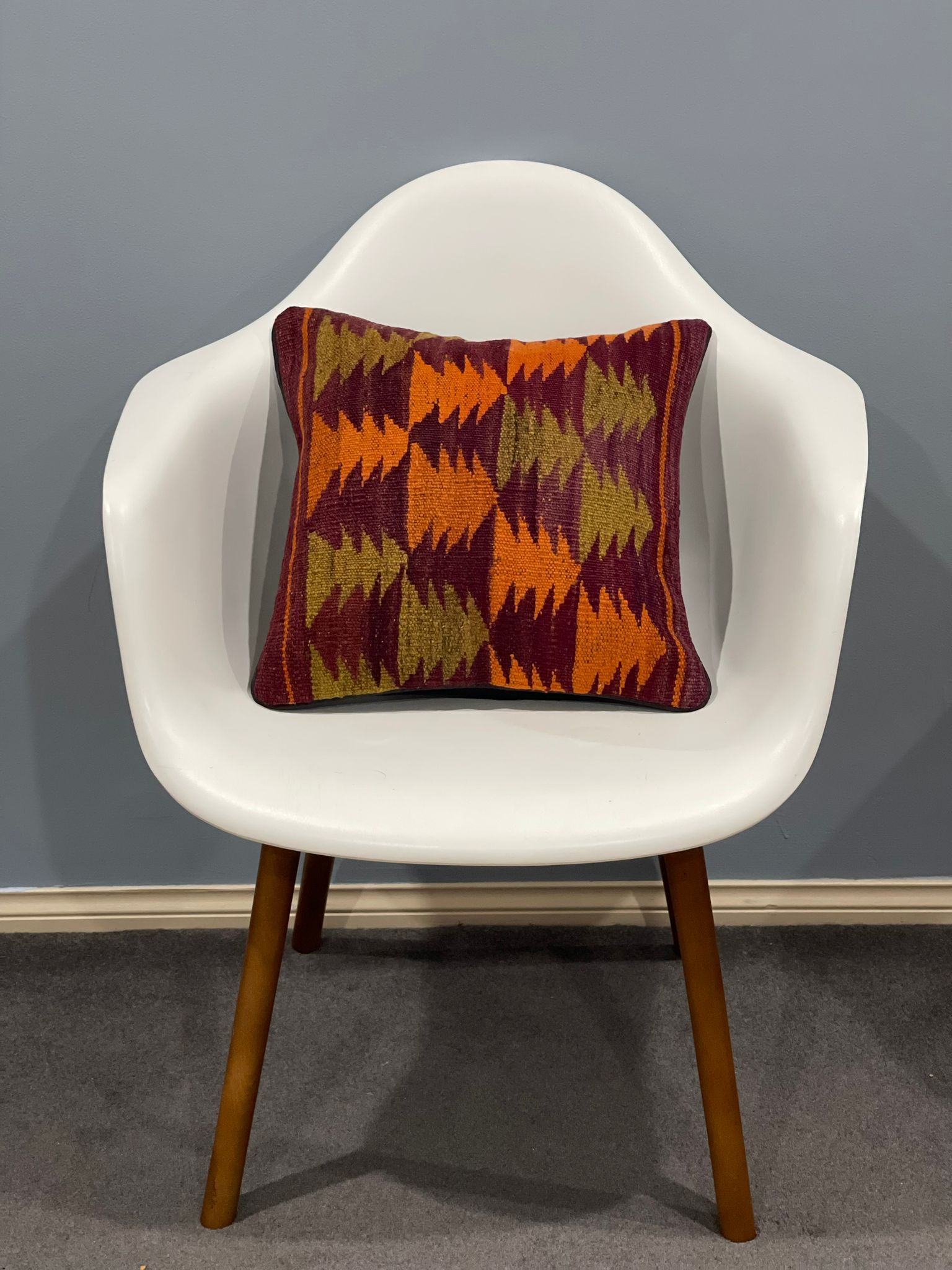 Traditional Cushion Cover 40cm X 40cm AF#669