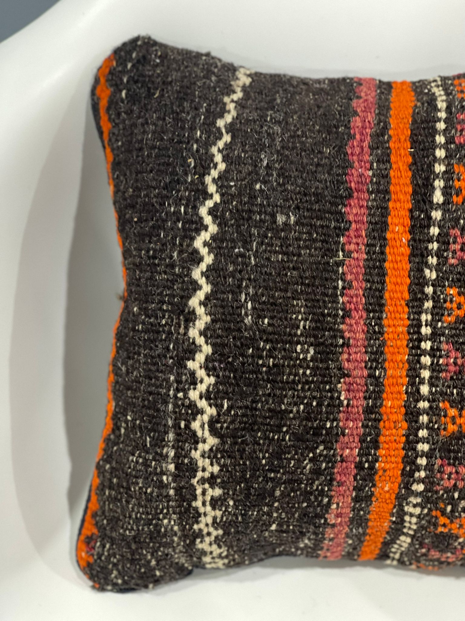 Traditional Cushion Cover 40cm X 40cm AF#670