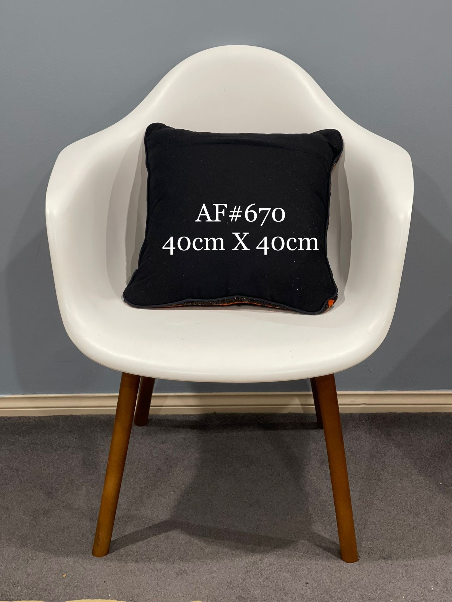 Traditional Cushion Cover 40cm X 40cm AF#670