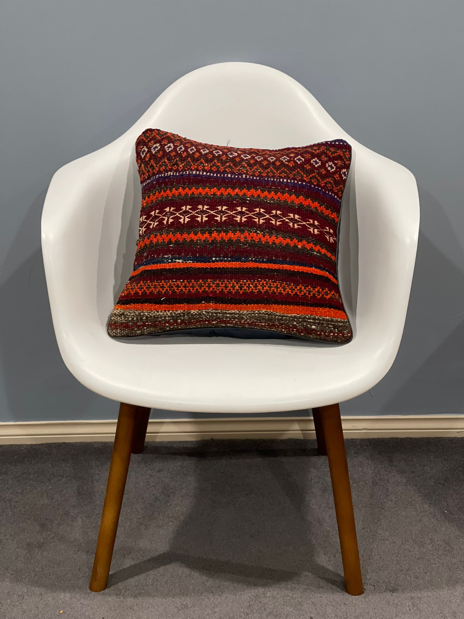 Traditional Cushion Cover 40cm X 40cm AF#671