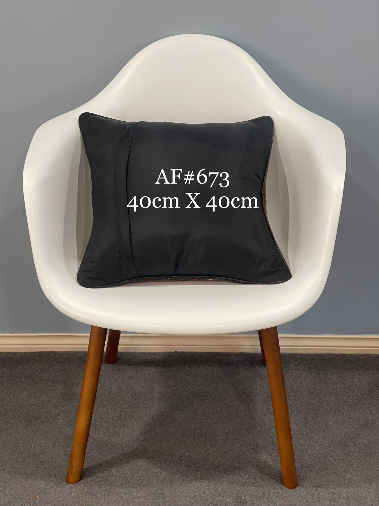 Traditional Cushion Cover 40cm X 40cm AF#673