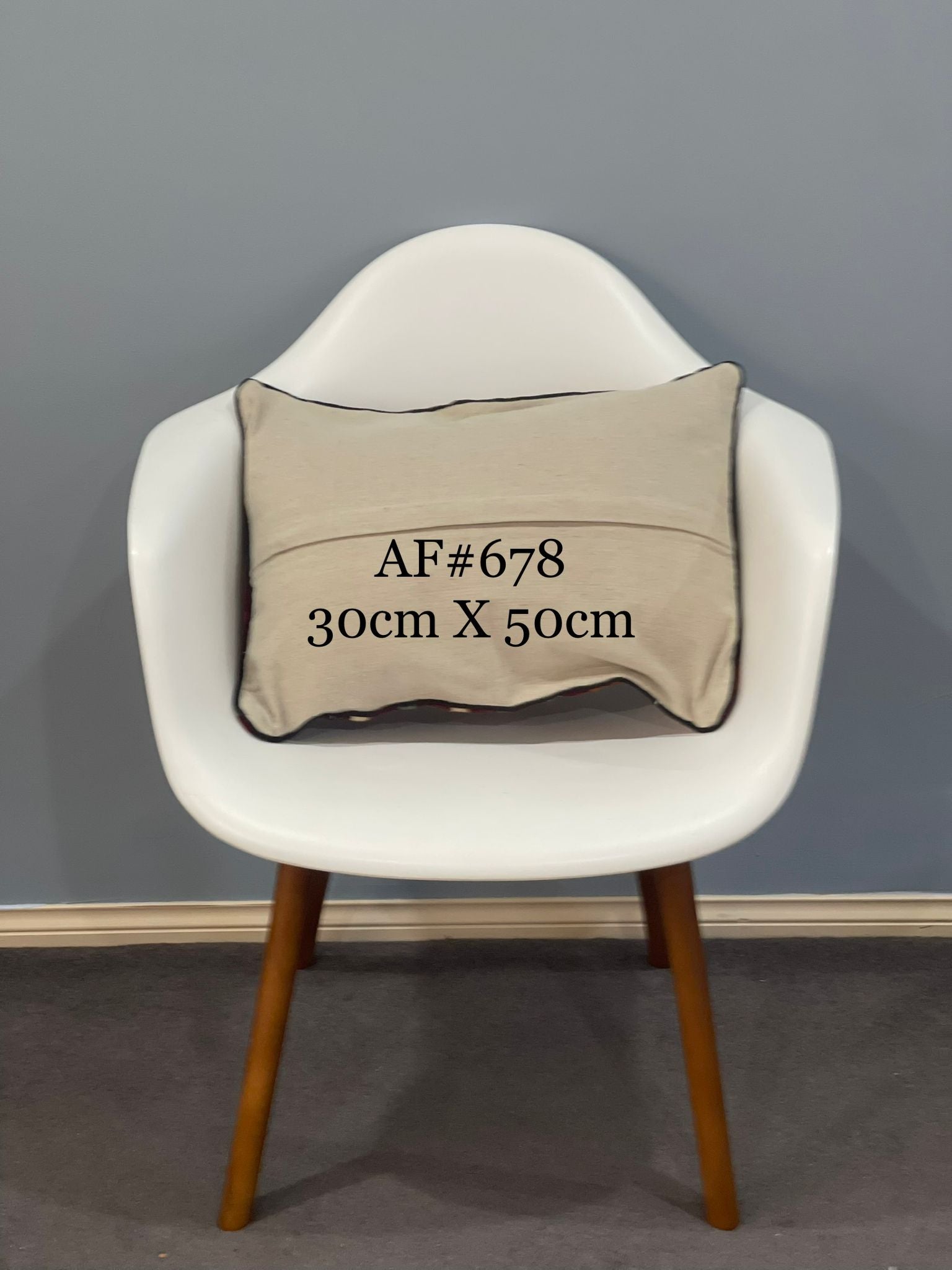 Traditional Cushion Cover 30cm X 50cm AF#678