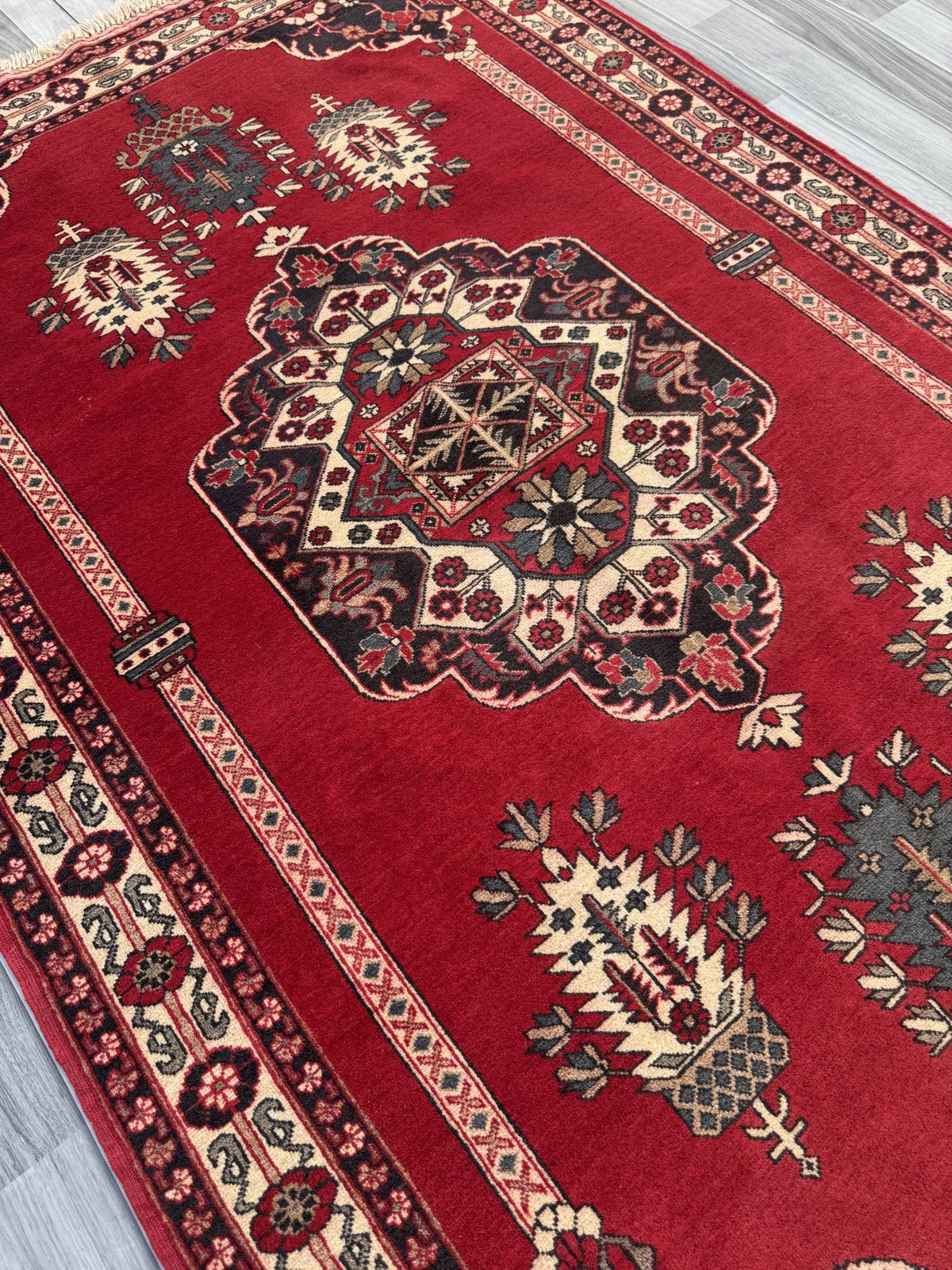 Handmade Afghan Traditional Rug  188 CM x 127 CM SK1395