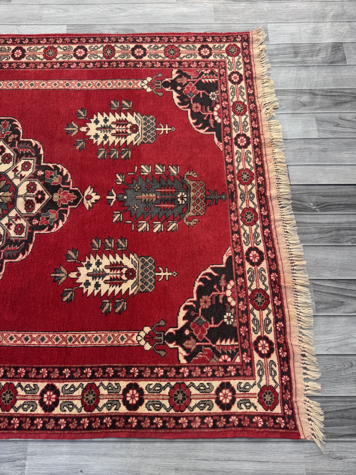 Handmade Afghan Traditional Rug  188 CM x 127 CM SK1395