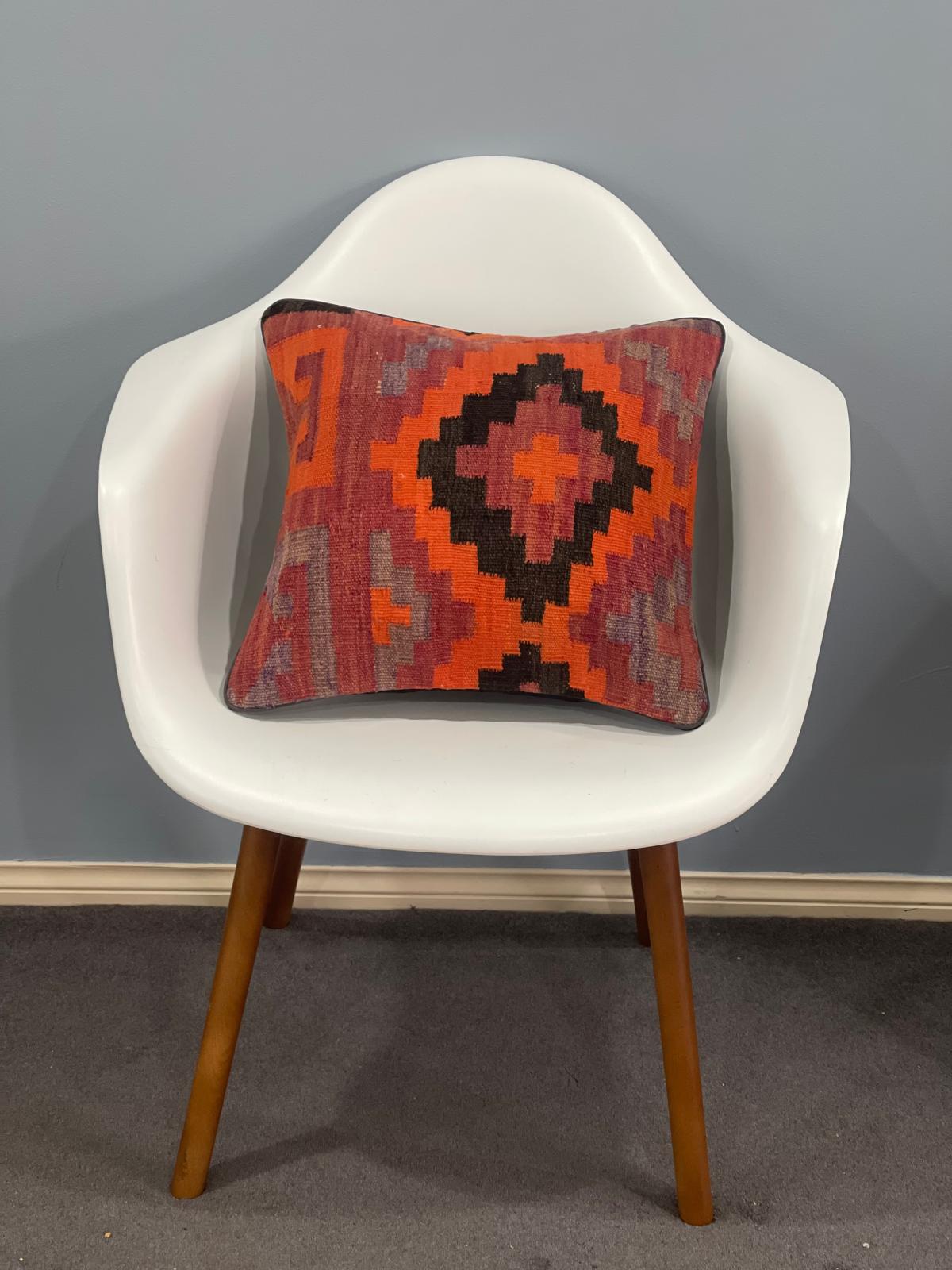 Traditional Cushion Cover 40cm X 40cm AF#482